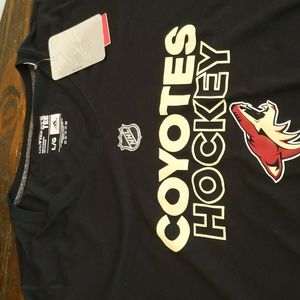 Arizona Coyotes NHL Adidas t-shirt